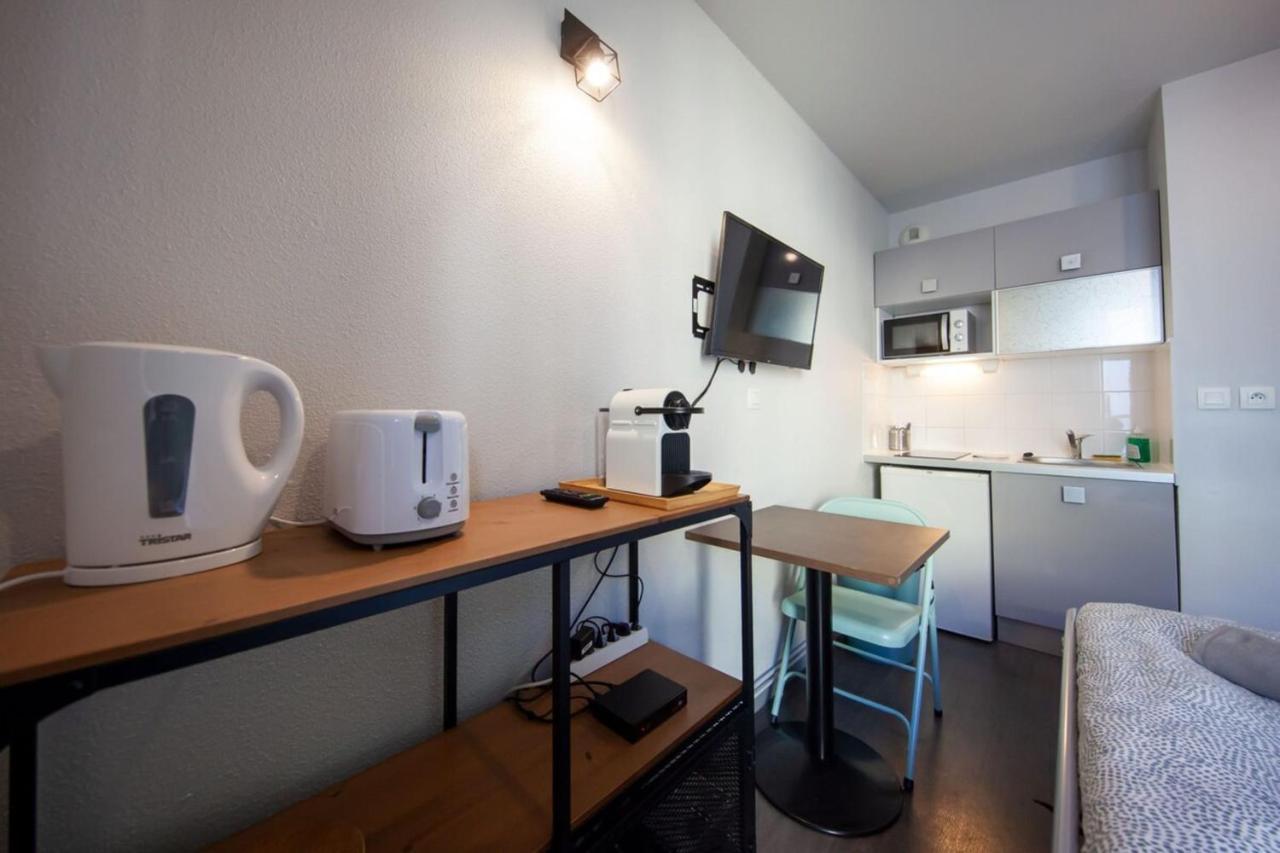 Appartamento Le Petit Hector -Studio Cosy Avec Parking -Debourg Lione Esterno foto
