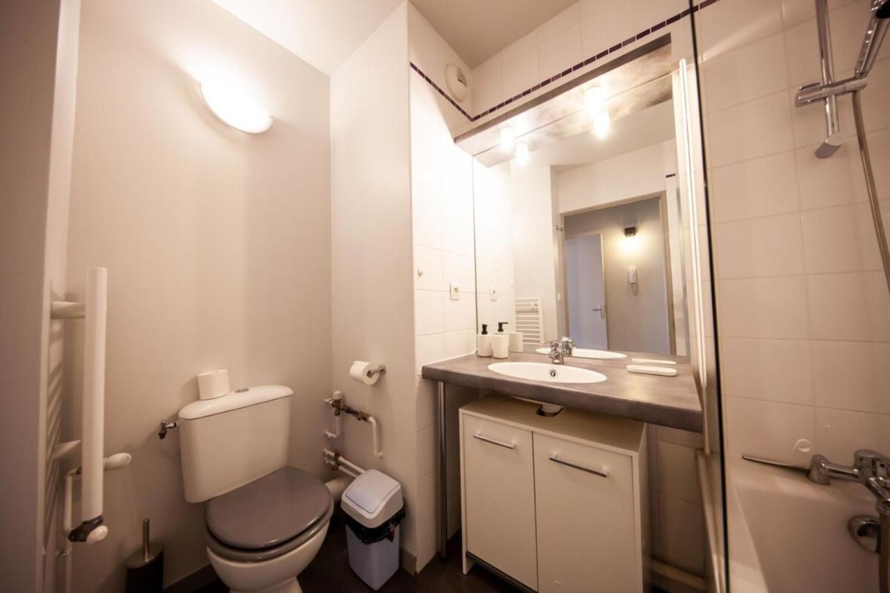 Appartamento Le Petit Hector -Studio Cosy Avec Parking -Debourg Lione Esterno foto